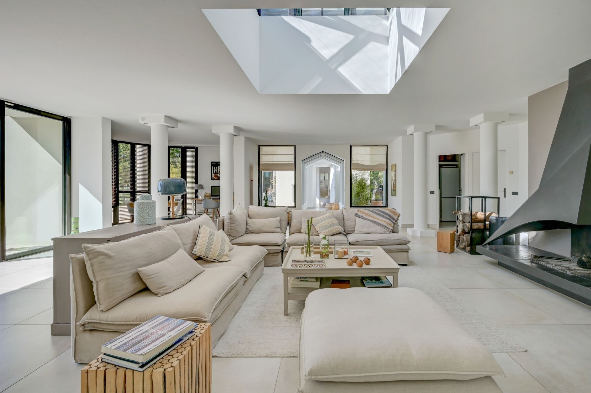maison de luxe 6 Pièces en vente sur EGUILLES (13510)