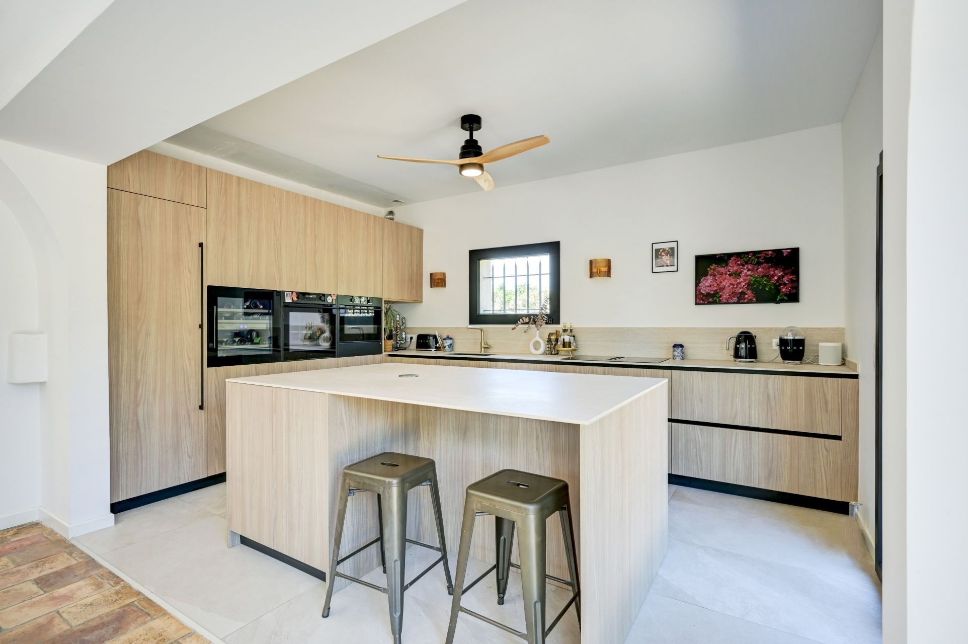 luxury house 7 Rooms for sale on AIX EN PROVENCE (13100)
