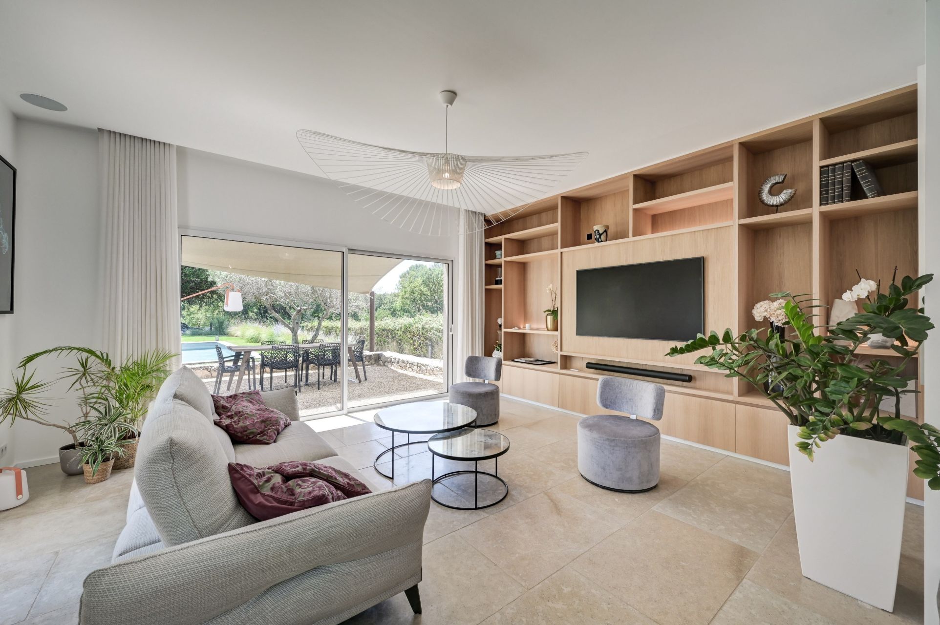 luxury house 6 Rooms for sale on AIX EN PROVENCE (13100)
