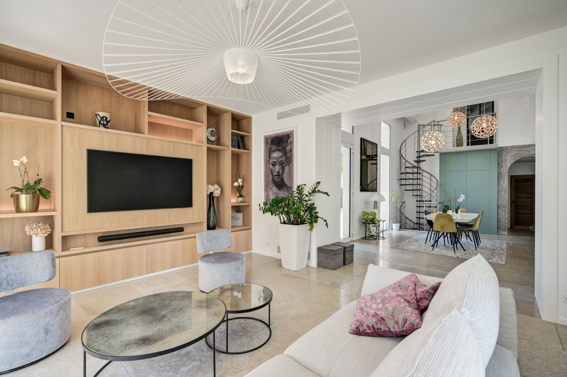 luxury house 6 Rooms for sale on AIX EN PROVENCE (13100)