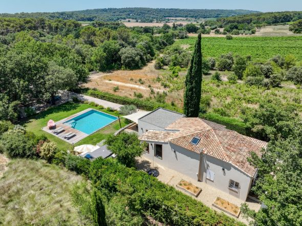 Sale Luxury house Aix-en-Provence 6&nbsp;Rooms 210&nbsp;m²