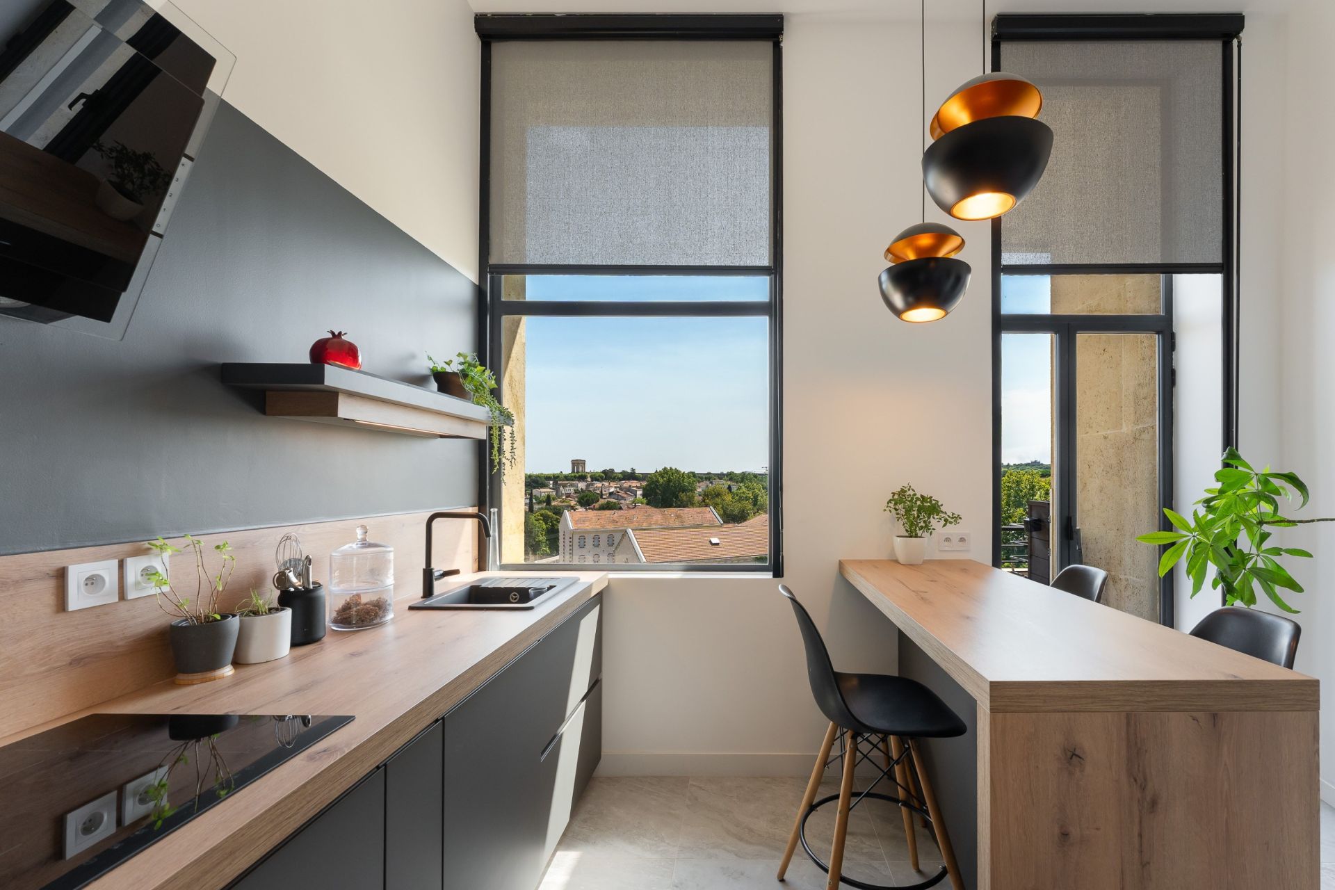 luxury apartment 4 Rooms for sale on MONTPELLIER (34000)