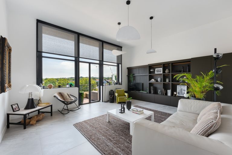 luxury apartment 4 Rooms for sale on MONTPELLIER (34000)