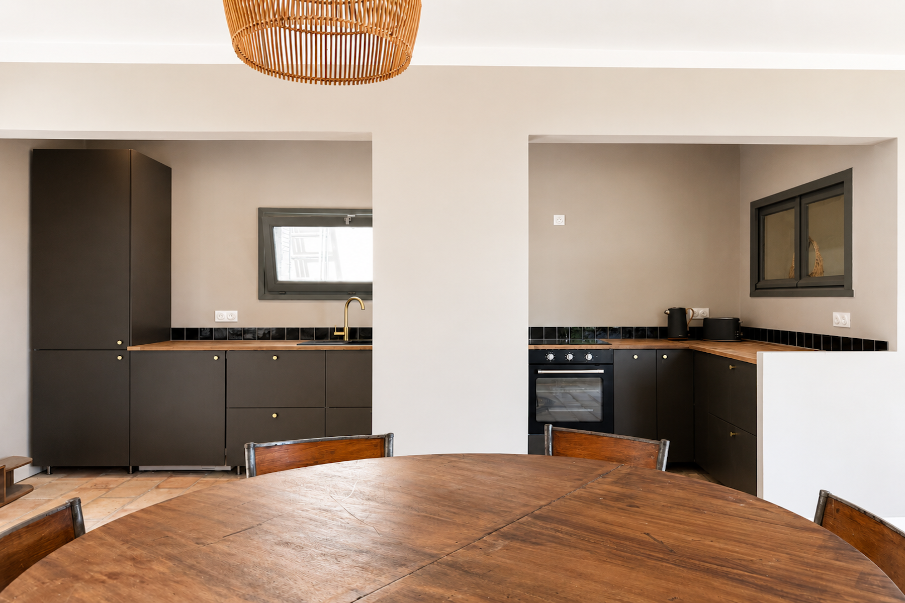 luxury house 5 Rooms for sale on UZES (30700)