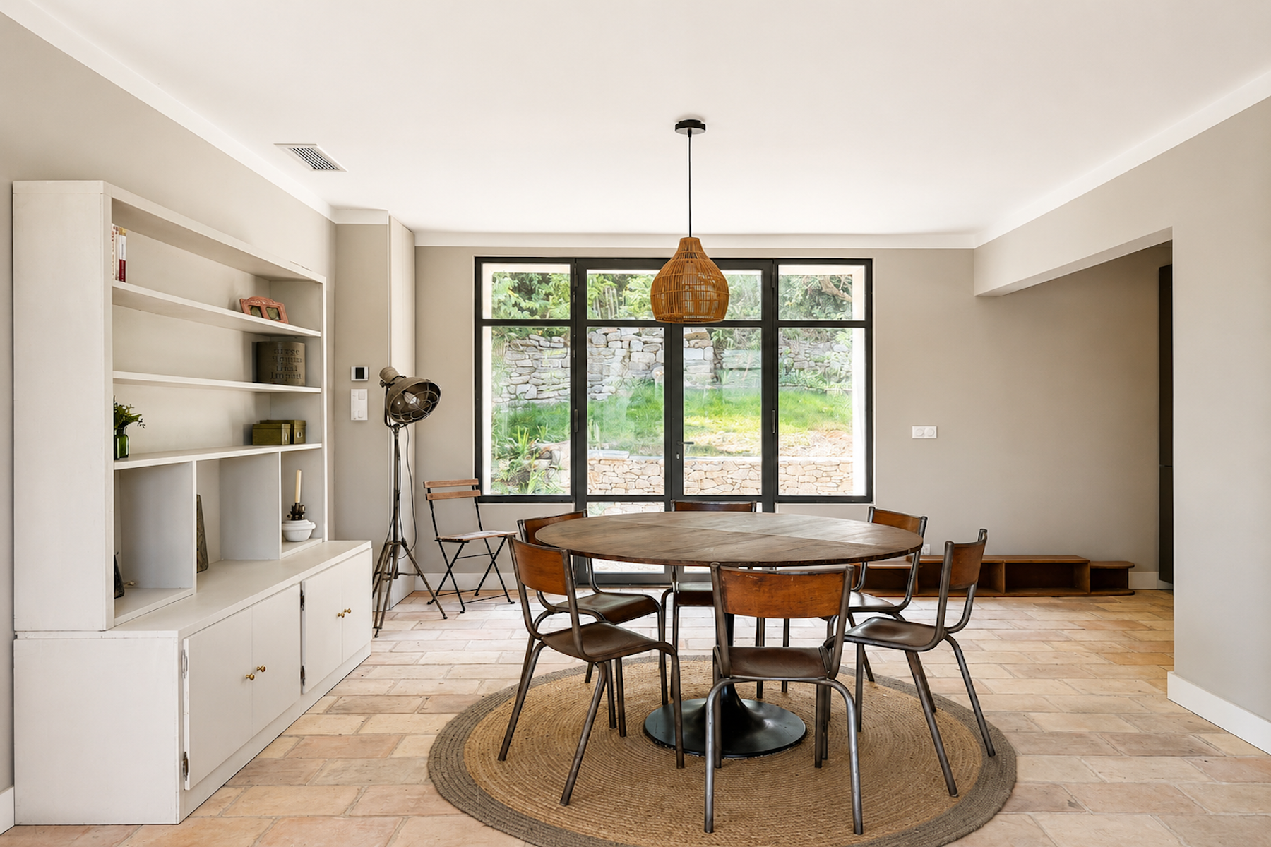 luxury house 5 Rooms for sale on UZES (30700)