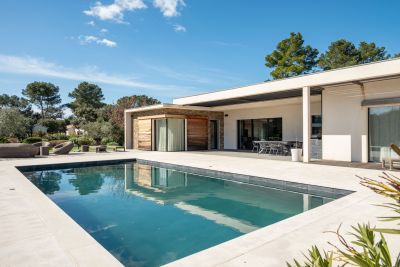 Sale Luxury house Aix-en-Provence 5&nbsp;Rooms 260&nbsp;m²