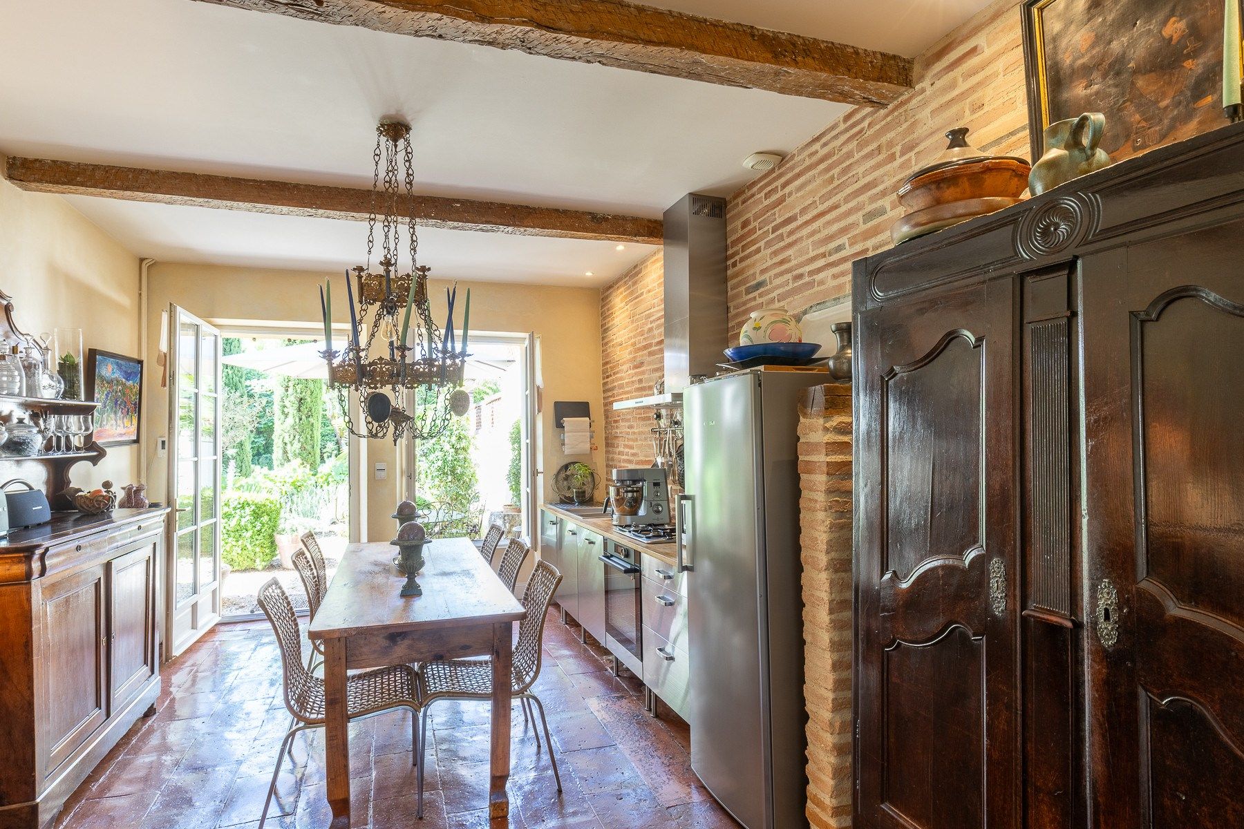 luxury house 10 Rooms for sale on LAVAUR (81500)