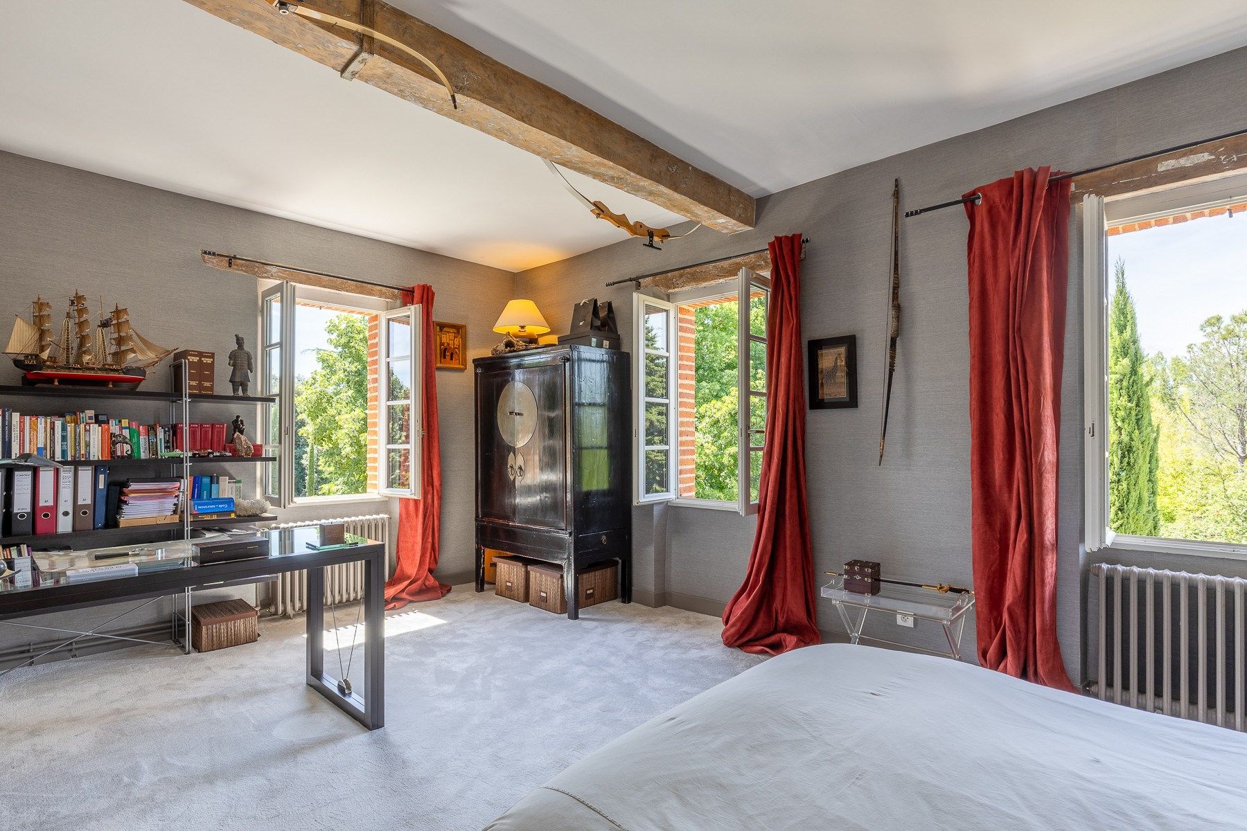 luxury house 10 Rooms for sale on LAVAUR (81500)