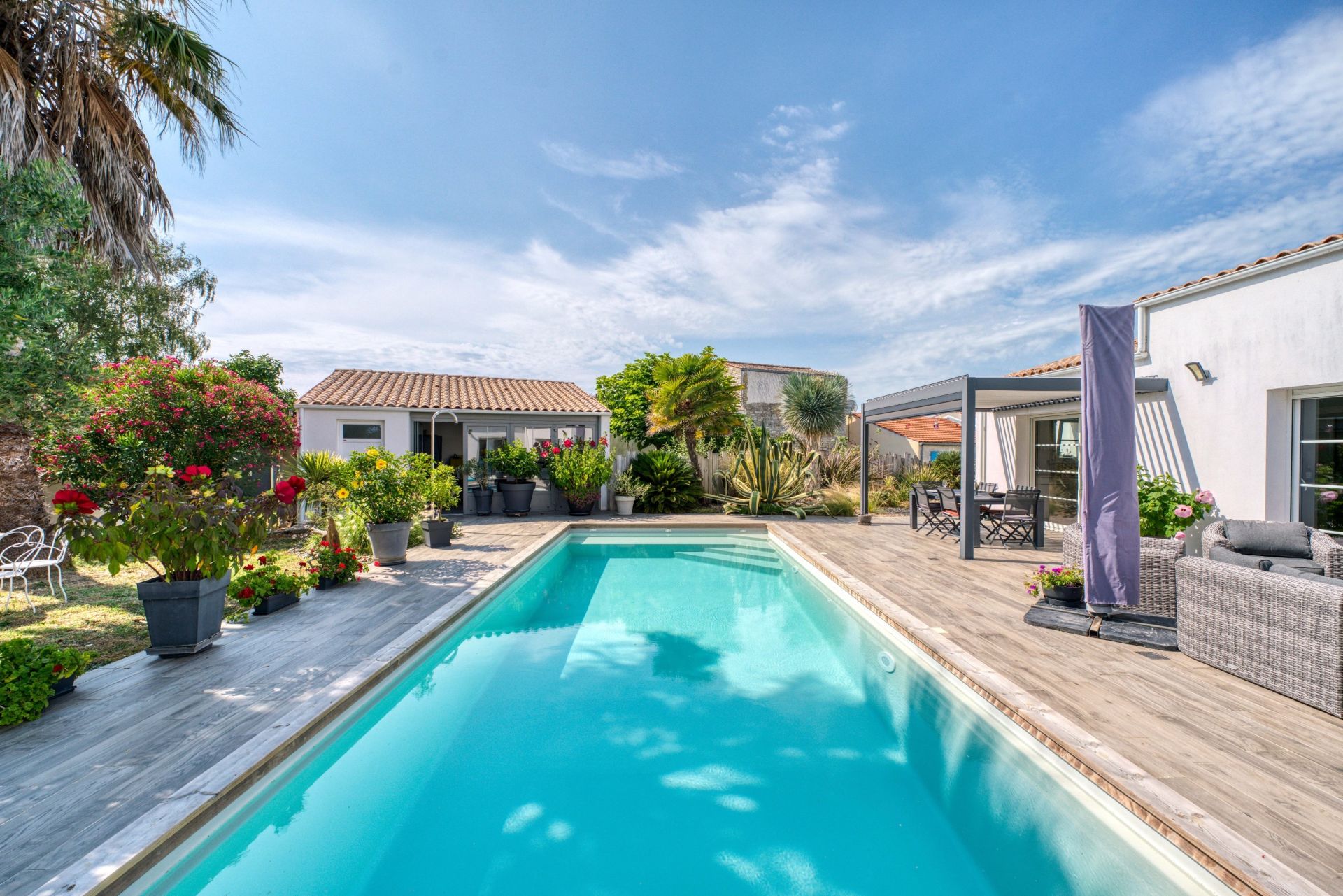 luxury house 5 Rooms for sale on LE GRAND VILLAGE PLAGE (17370)