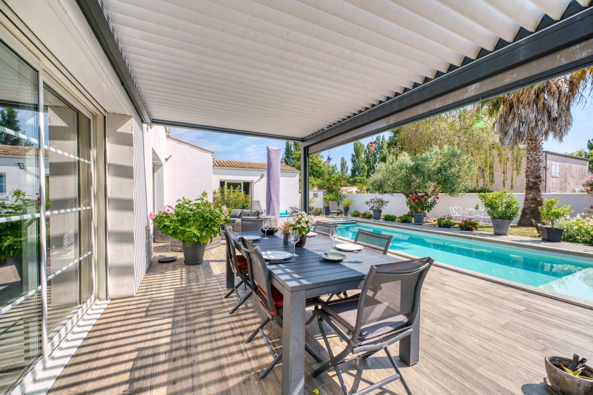 luxury house 5 Rooms for sale on LE GRAND VILLAGE PLAGE (17370)