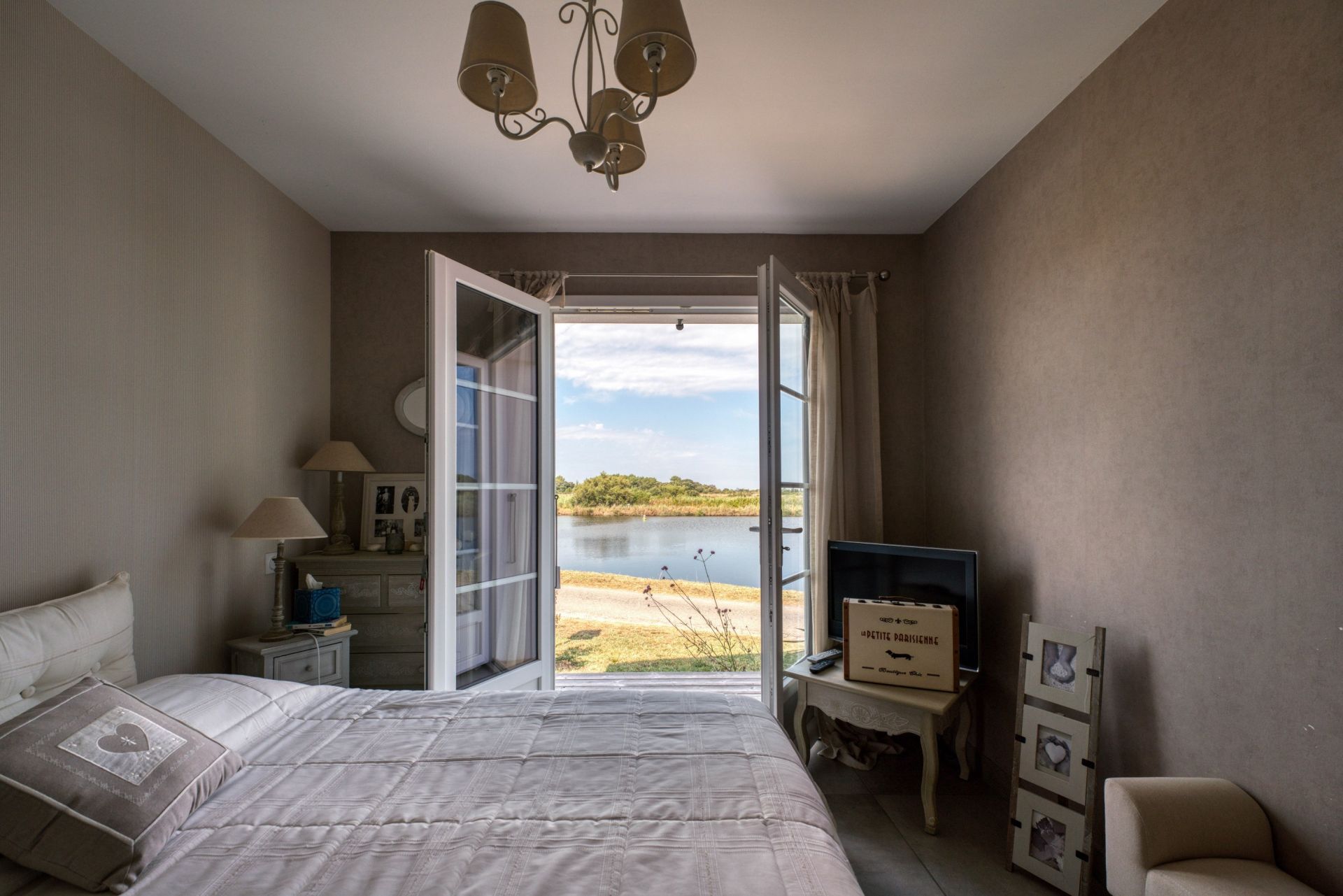 luxury house 5 Rooms for sale on LE GRAND VILLAGE PLAGE (17370)