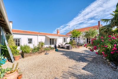 Sale Luxury house Bourcefranc-le-Chapus 7&nbsp;Rooms 173&nbsp;m²