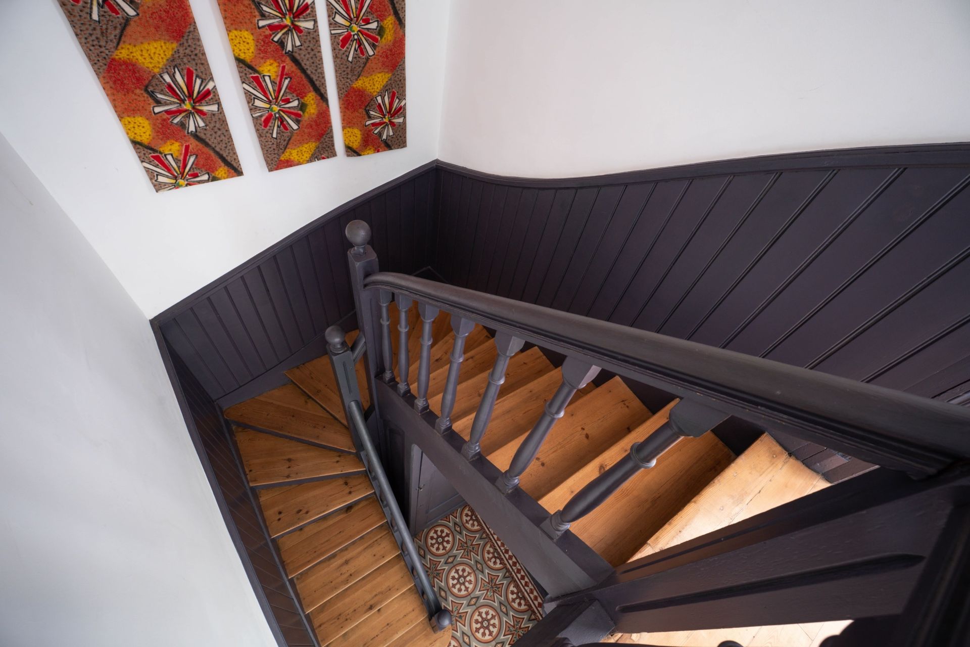 luxury house 8 Rooms for sale on LA ROCHELLE (17000)