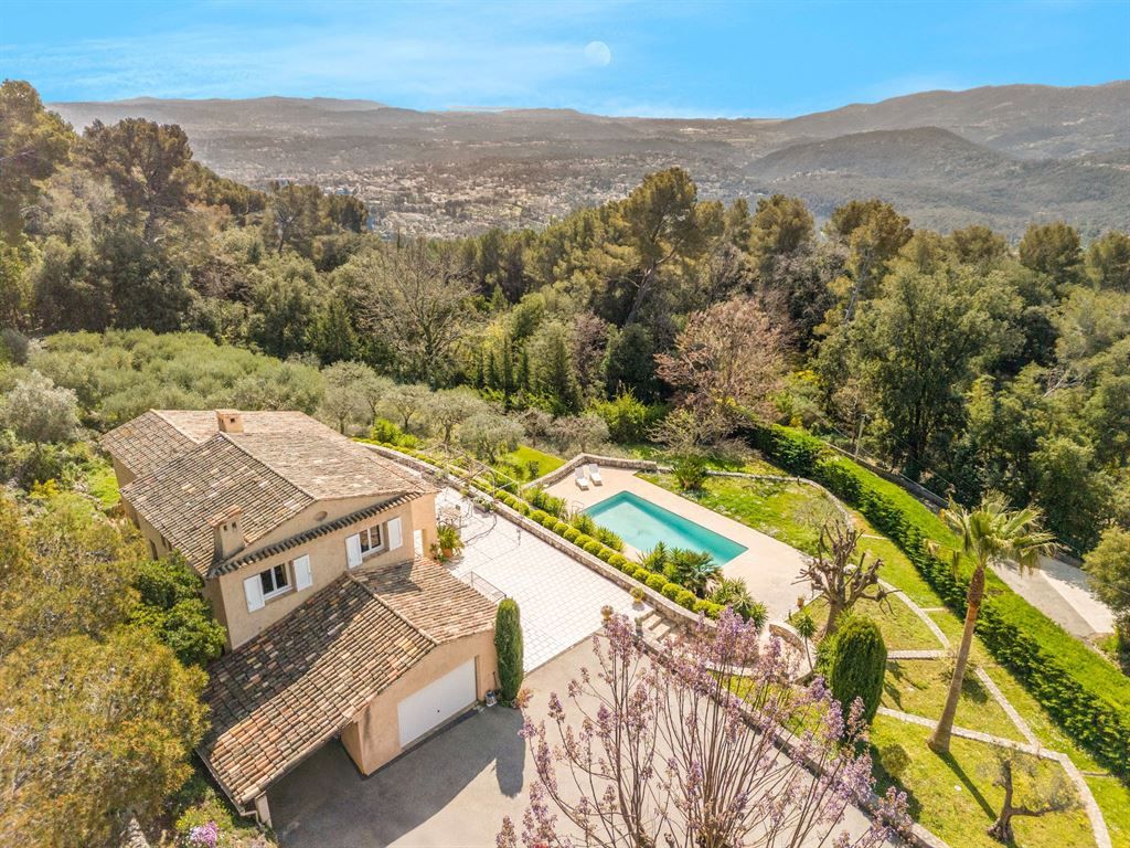 villa de luxe 5 Pièces en vente sur CABRIS (06530)