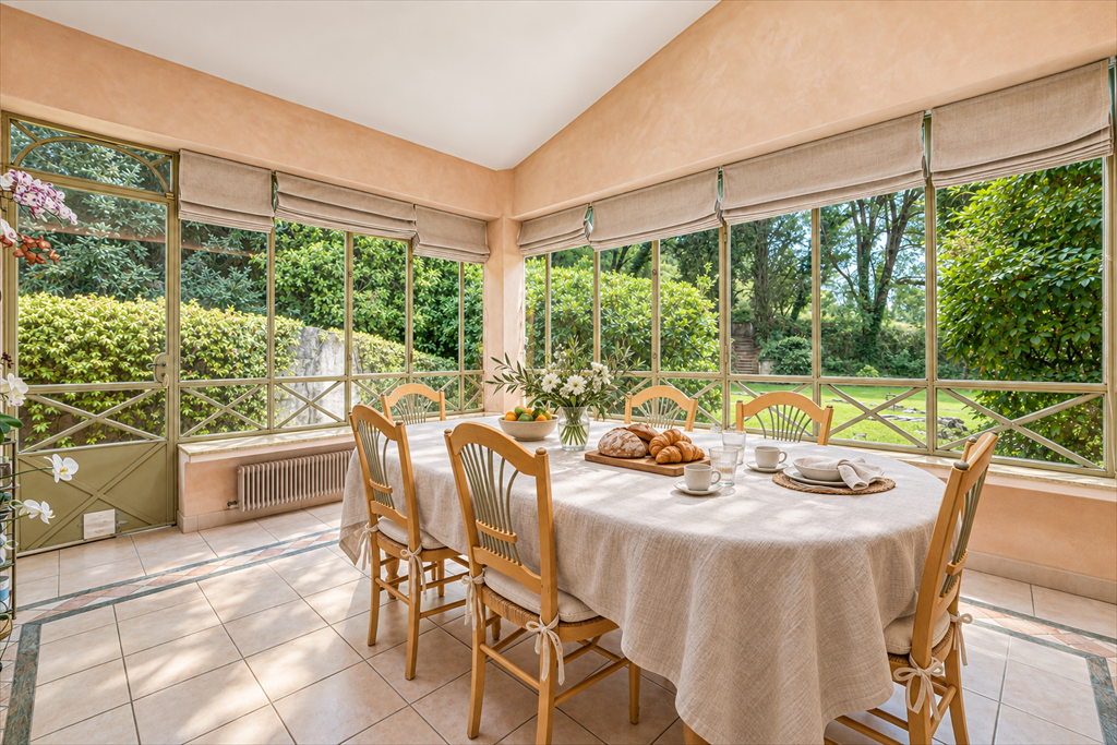 bastide 12 Pièces en vente sur CHATEAUNEUF GRASSE (06740)