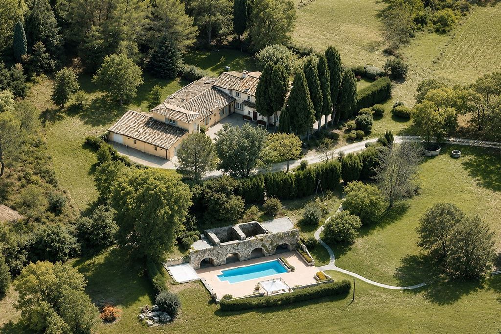 bastide 12 Pièces en vente sur CHATEAUNEUF GRASSE (06740)