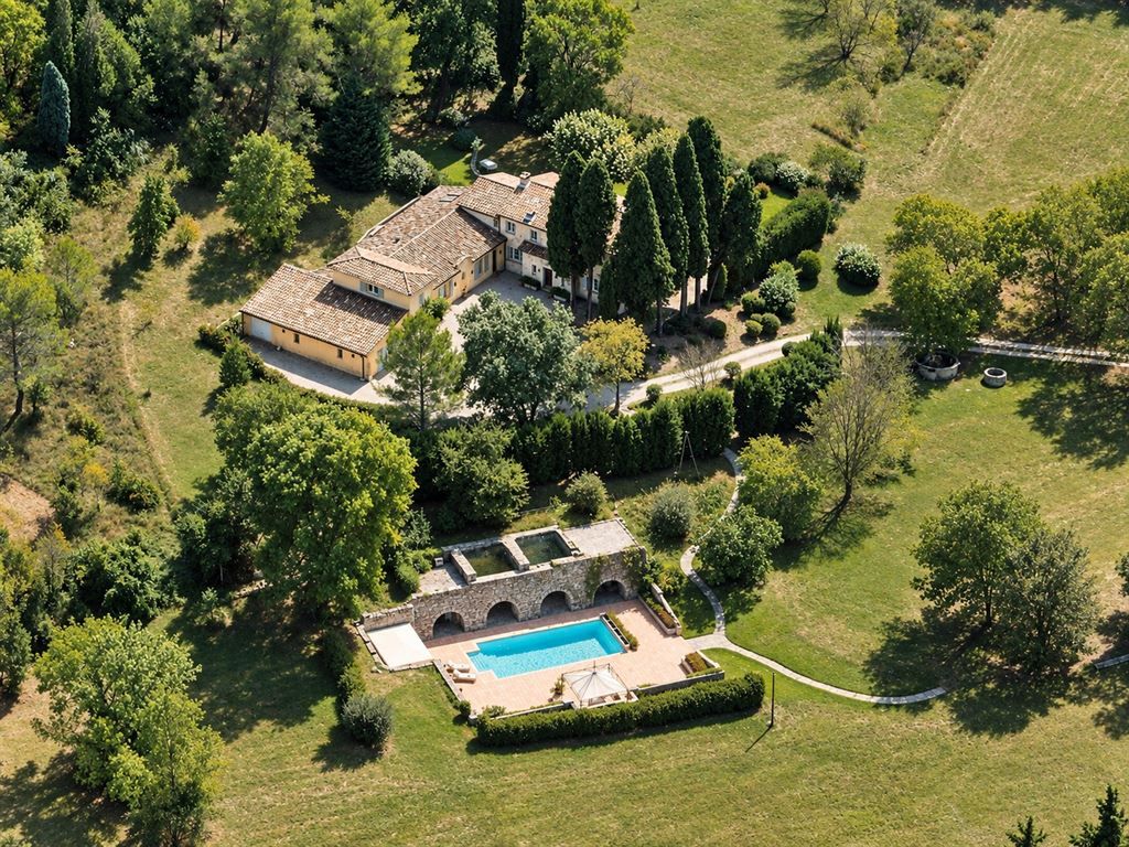 bastide 12 Pièces en vente sur CHATEAUNEUF GRASSE (06740)