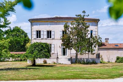 Sale Luxury house Saint-Hippolyte 17&nbsp;Rooms 768&nbsp;m²