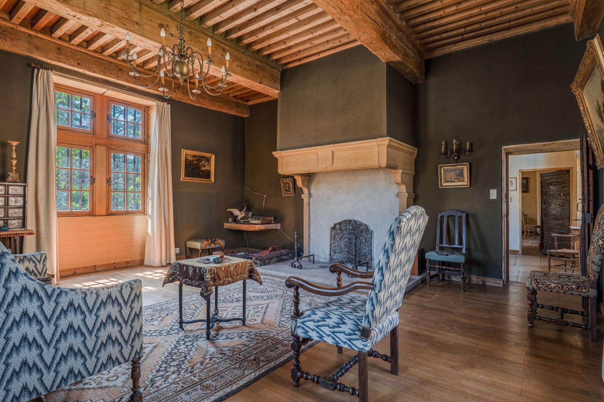 manor house 5 Rooms for sale on MORANCE (69480)