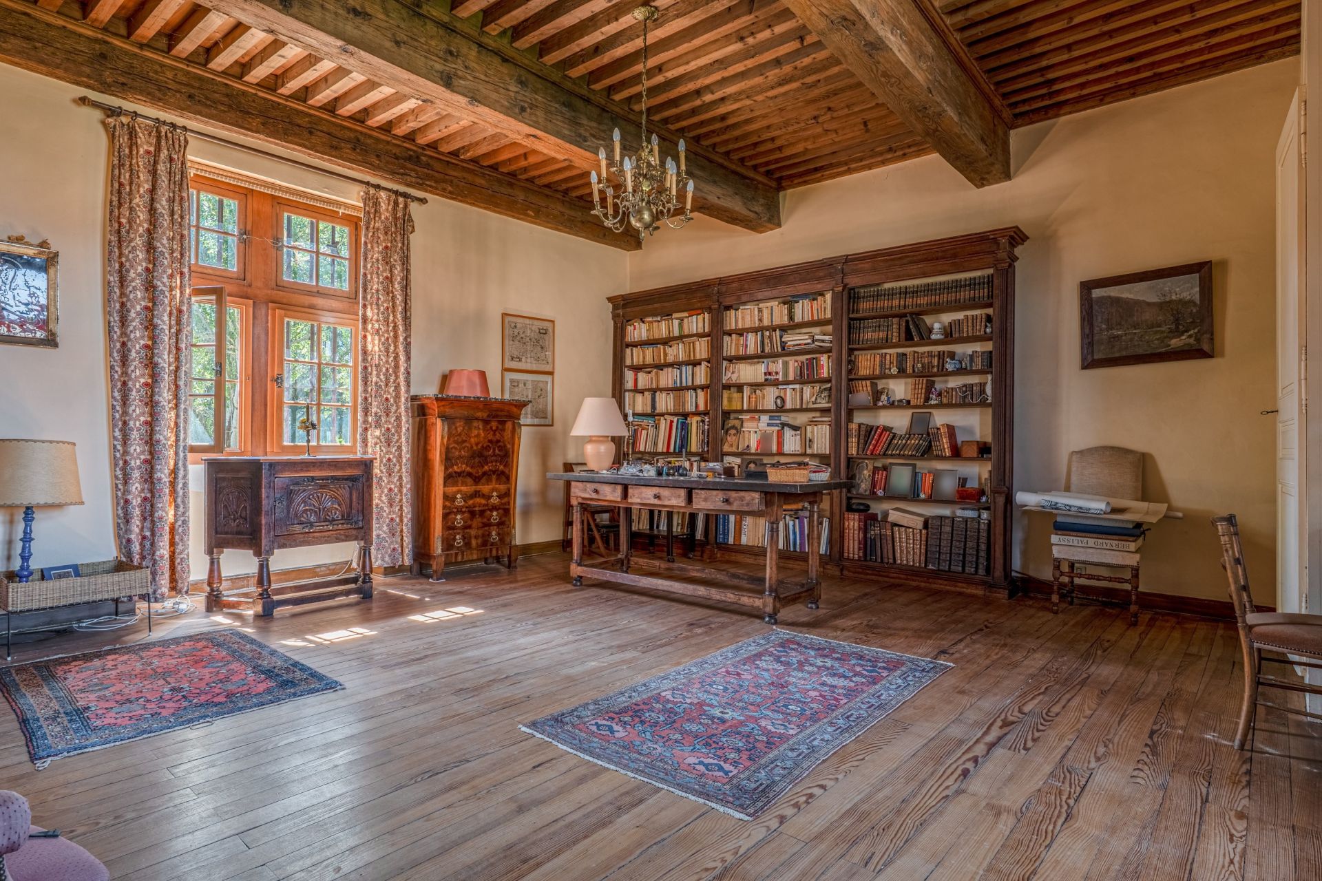 manor house 5 Rooms for sale on MORANCE (69480)
