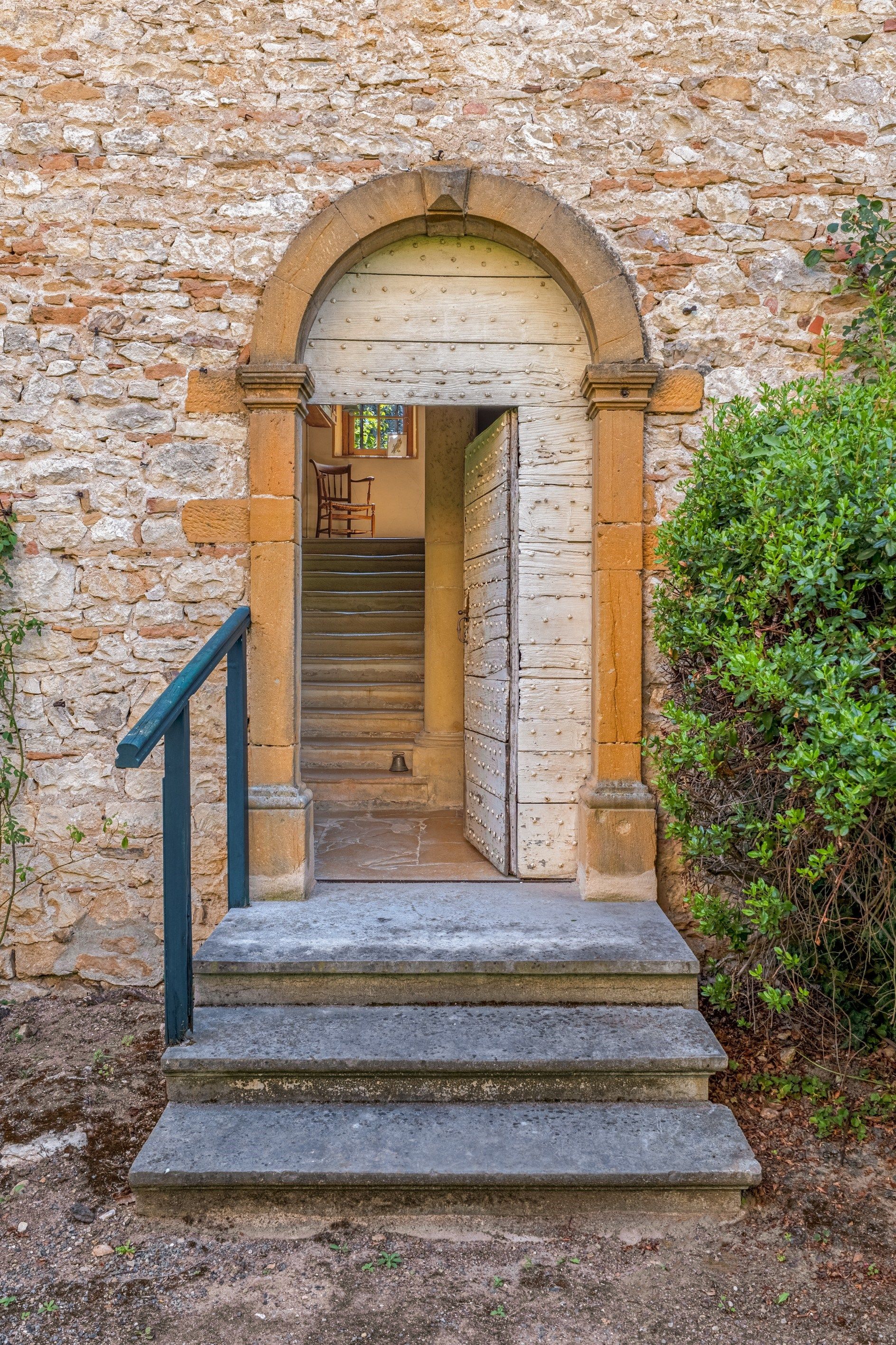 manor house 5 Rooms for sale on MORANCE (69480)