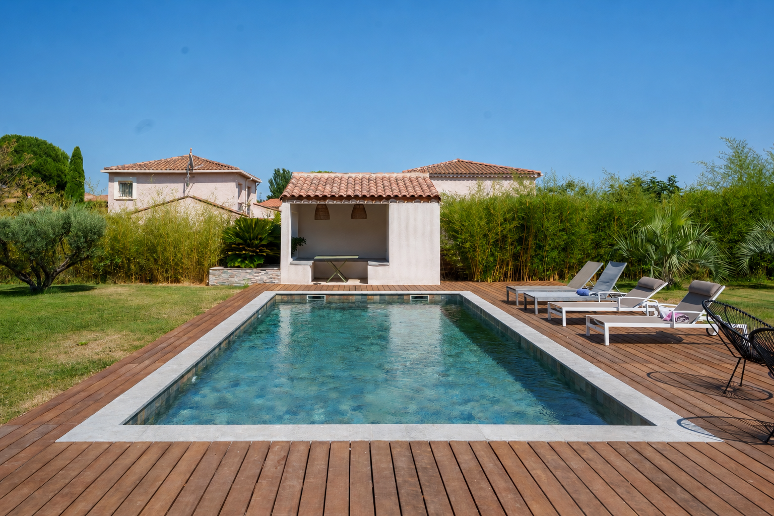 luxury villa 5 Rooms for sale on BOUZIGUES (34140)