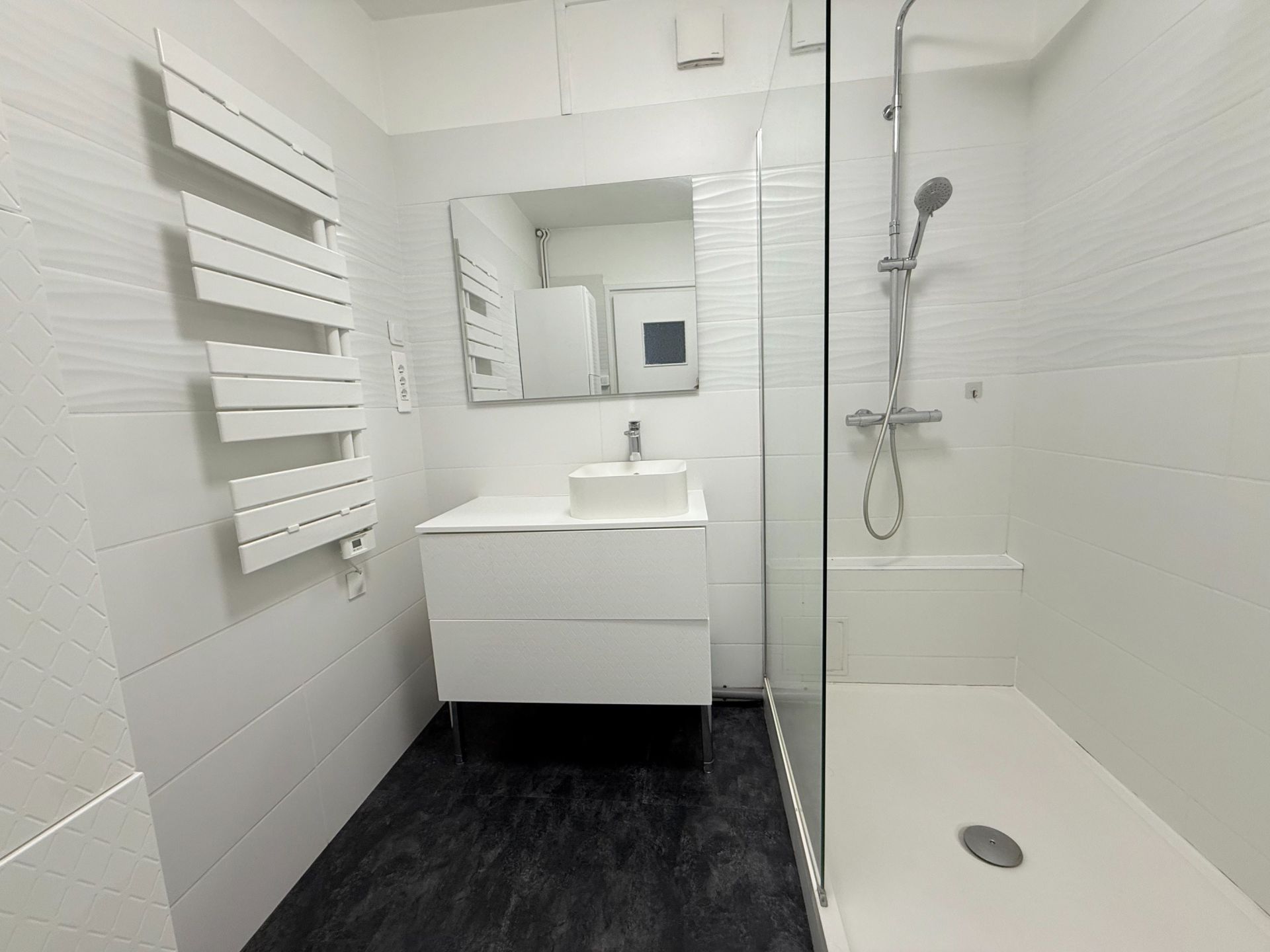 luxury apartment 4 Rooms for rent on LILLE (59800)