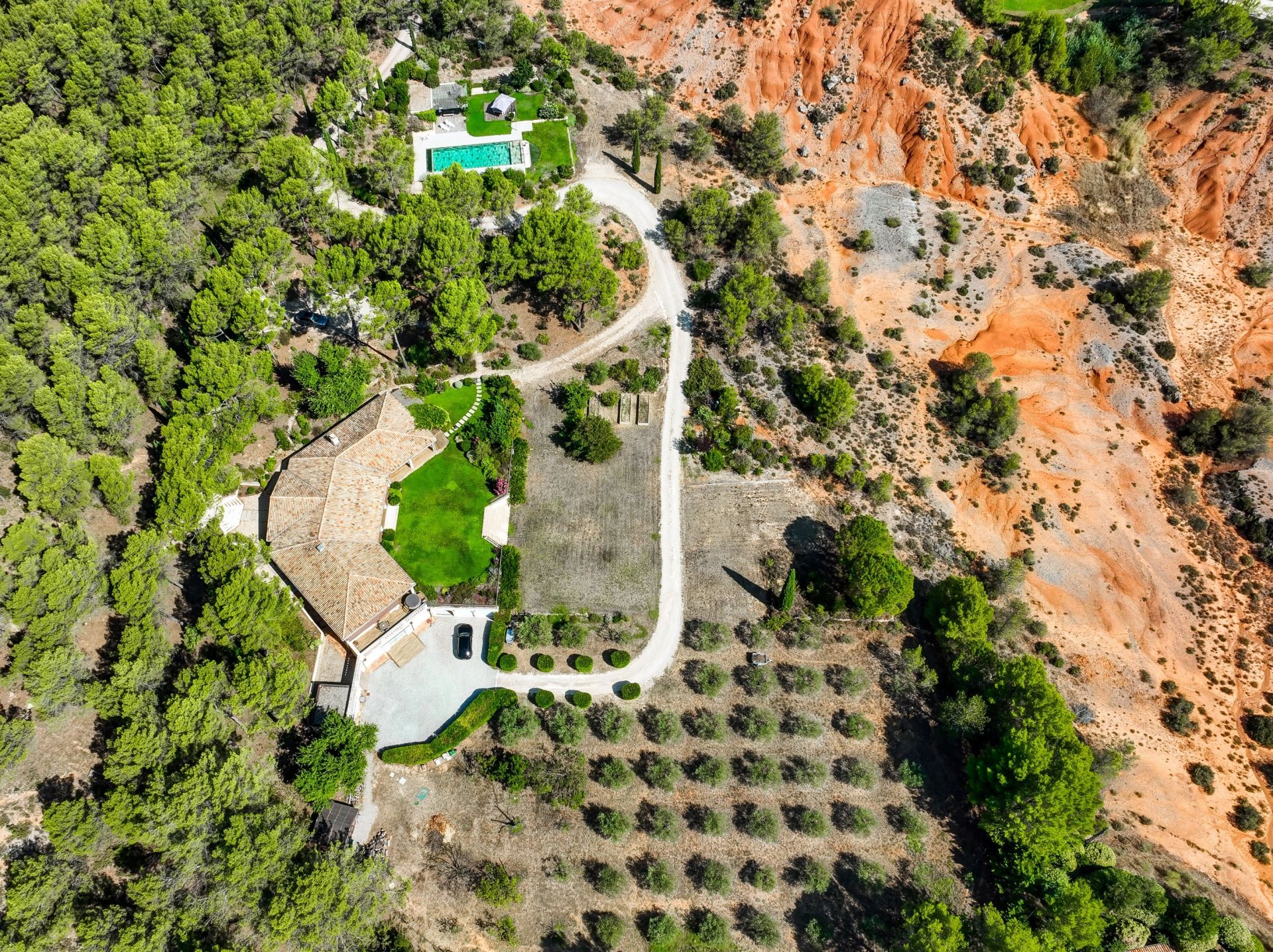 luxury house 10 Rooms for sale on AIX EN PROVENCE (13100)