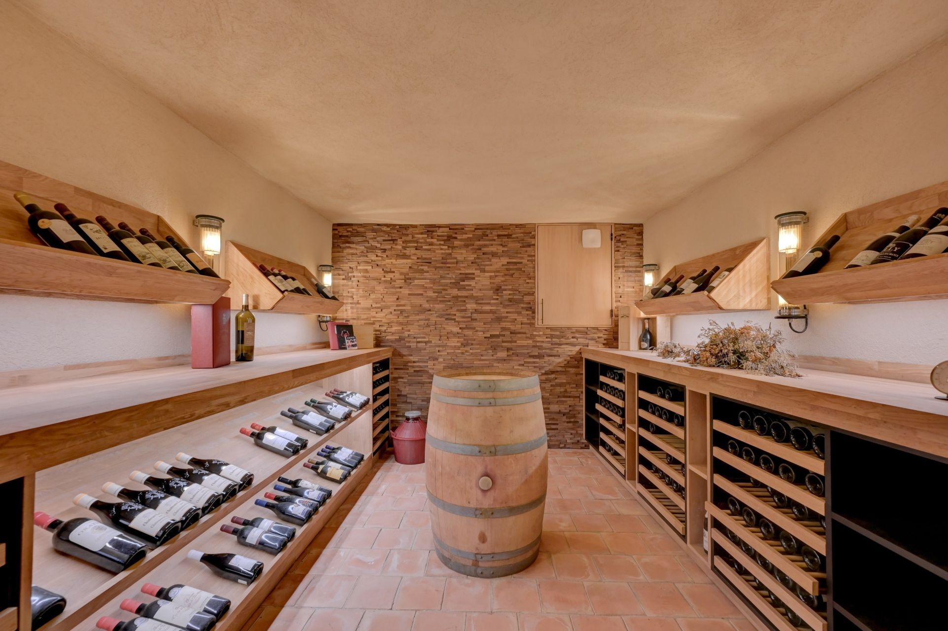 luxury house 10 Rooms for sale on AIX EN PROVENCE (13100)