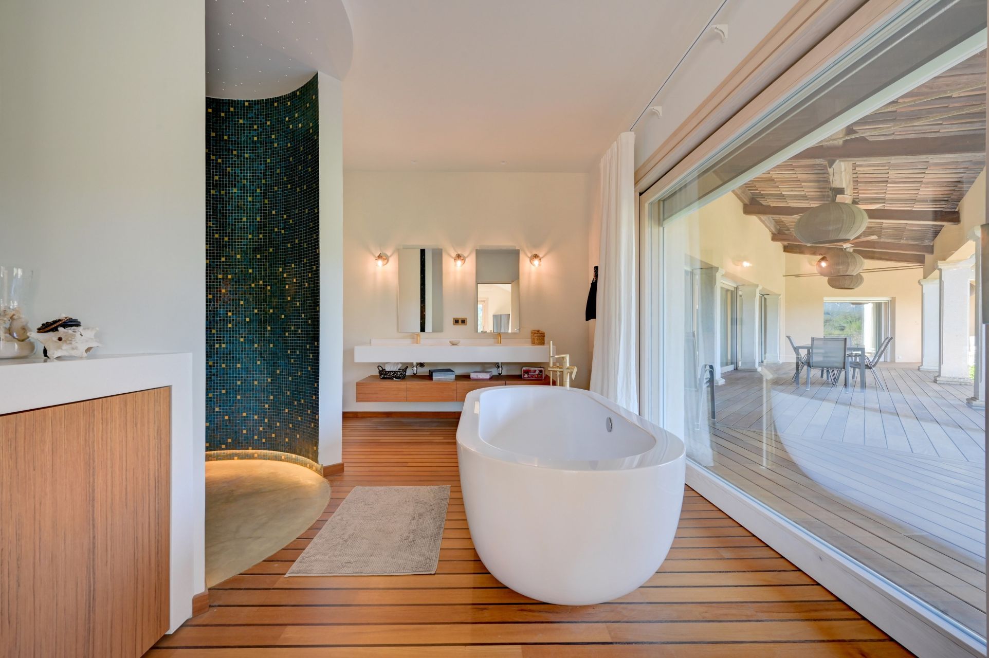 luxury house 10 Rooms for sale on AIX EN PROVENCE (13100)