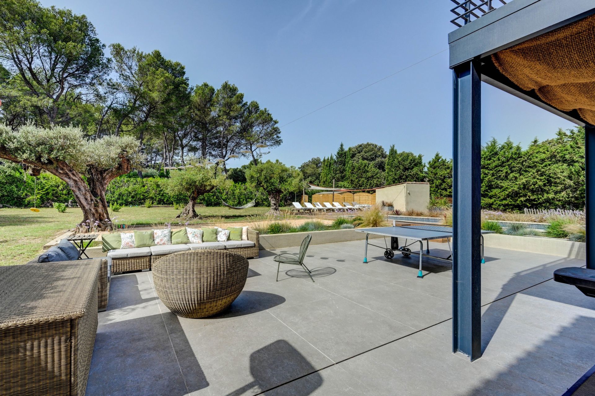 luxury house 7 Rooms for sale on AIX EN PROVENCE (13100)