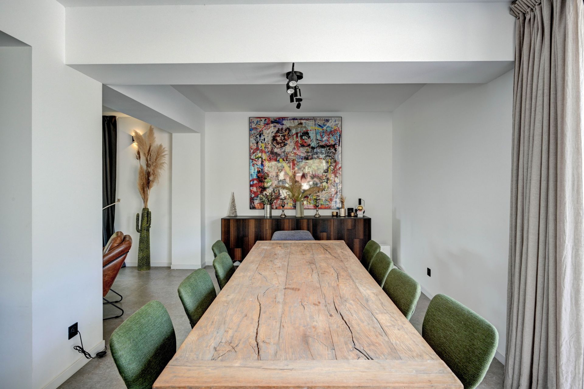 luxury house 7 Rooms for sale on AIX EN PROVENCE (13100)