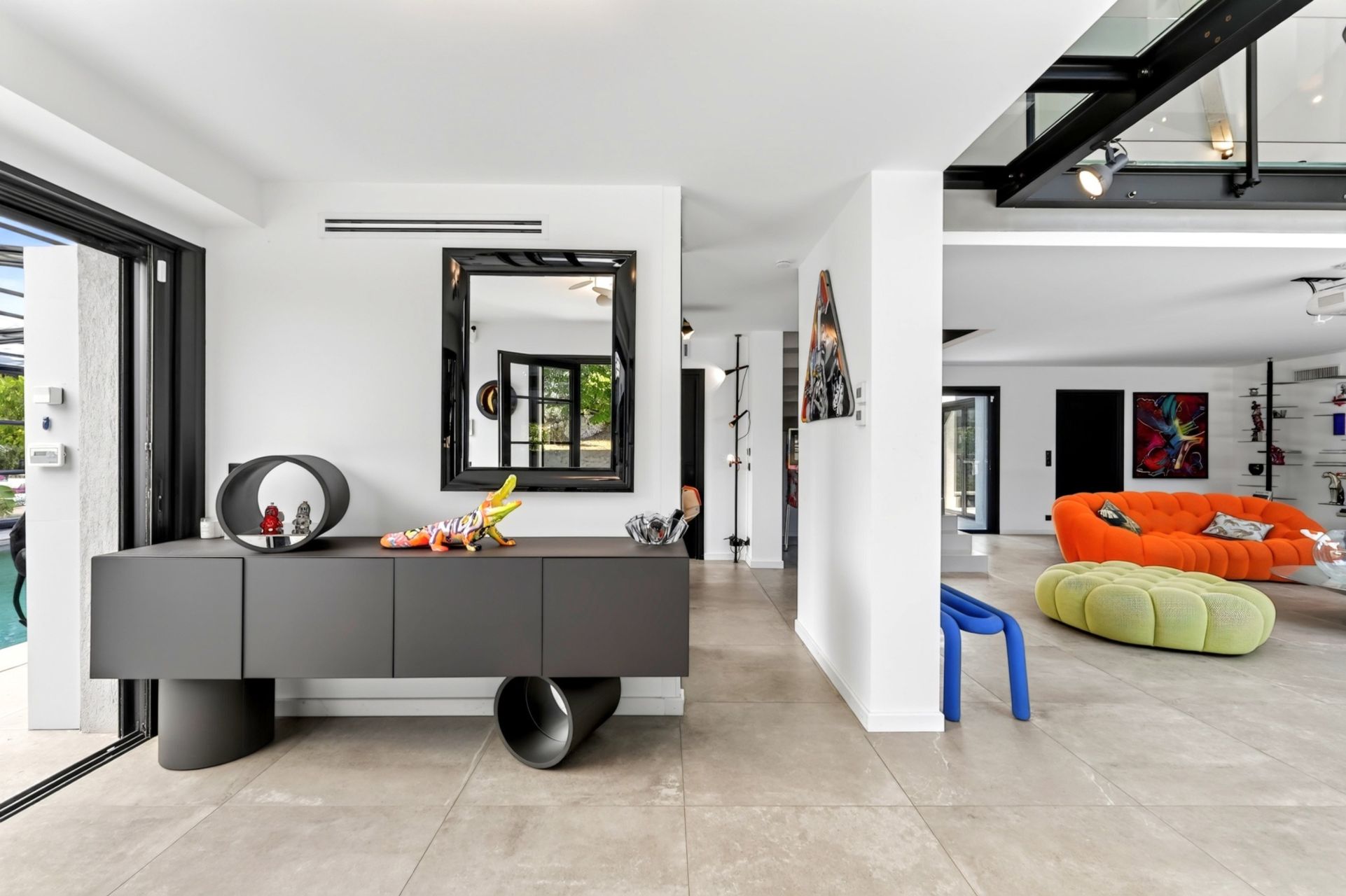 luxury house 6 Rooms for sale on MARSEILLE (13012)
