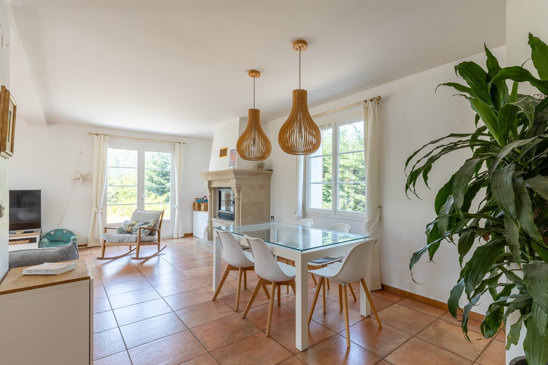 luxury house 9 Rooms for sale on LAVAUR (81500)