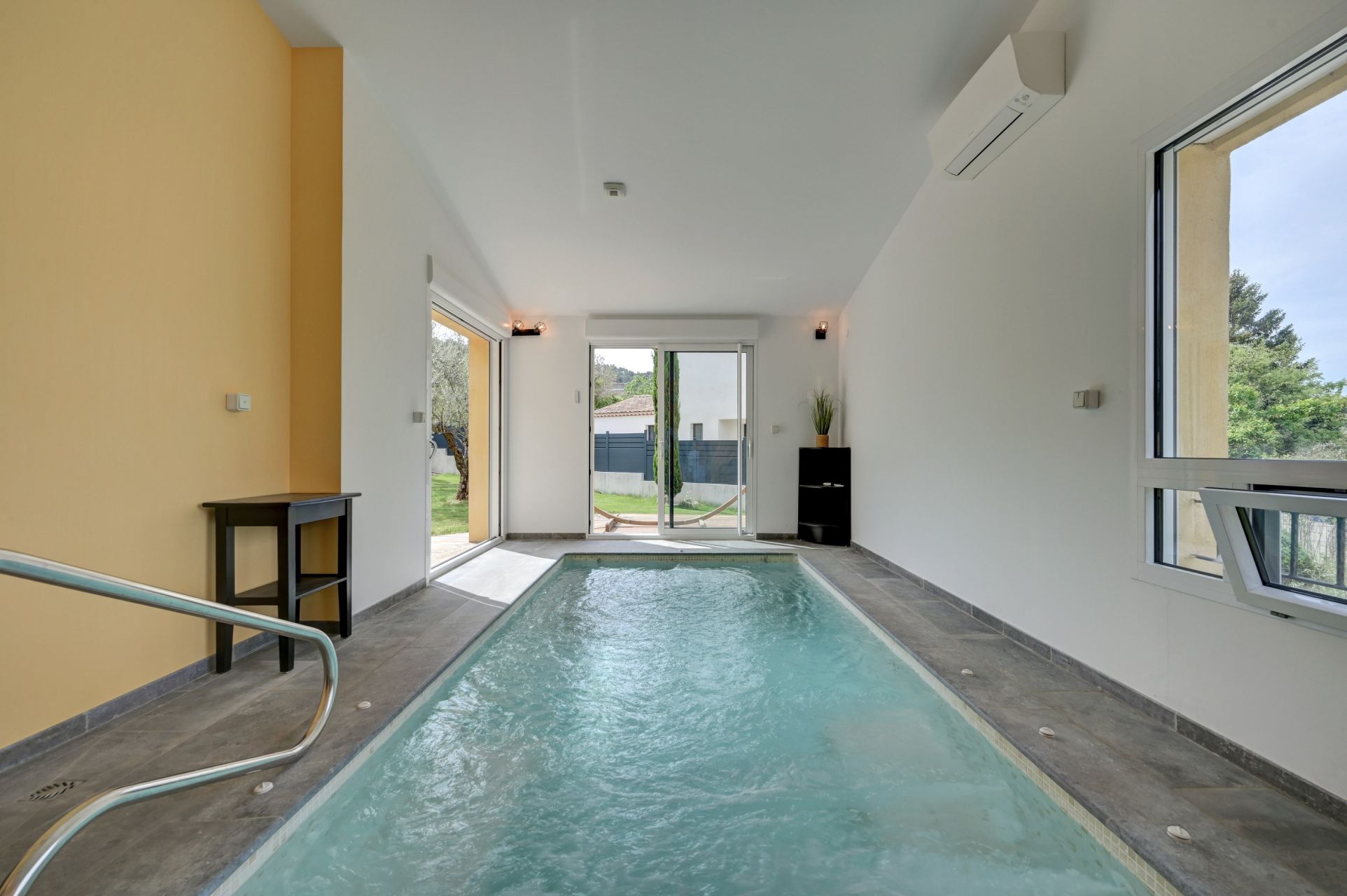 luxury house 5 Rooms for sale on BOUC BEL AIR (13320)