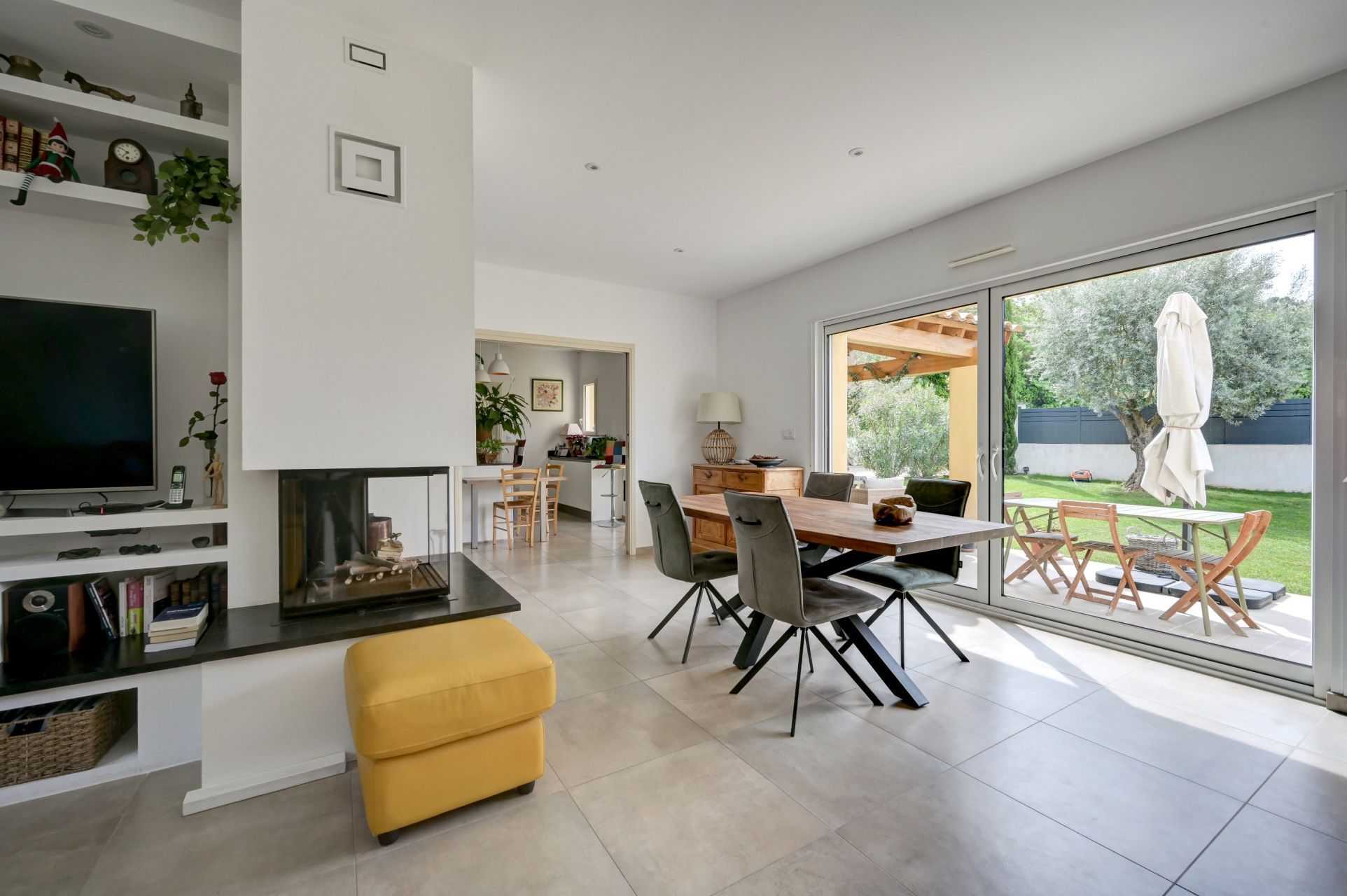 luxury house 5 Rooms for sale on BOUC BEL AIR (13320)