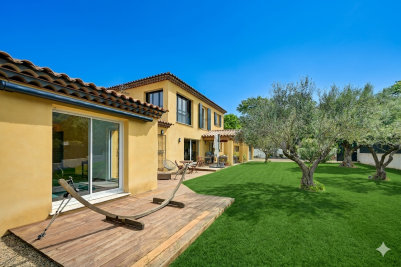 Sale Luxury house Bouc-Bel-Air 5&nbsp;Rooms 172&nbsp;m²