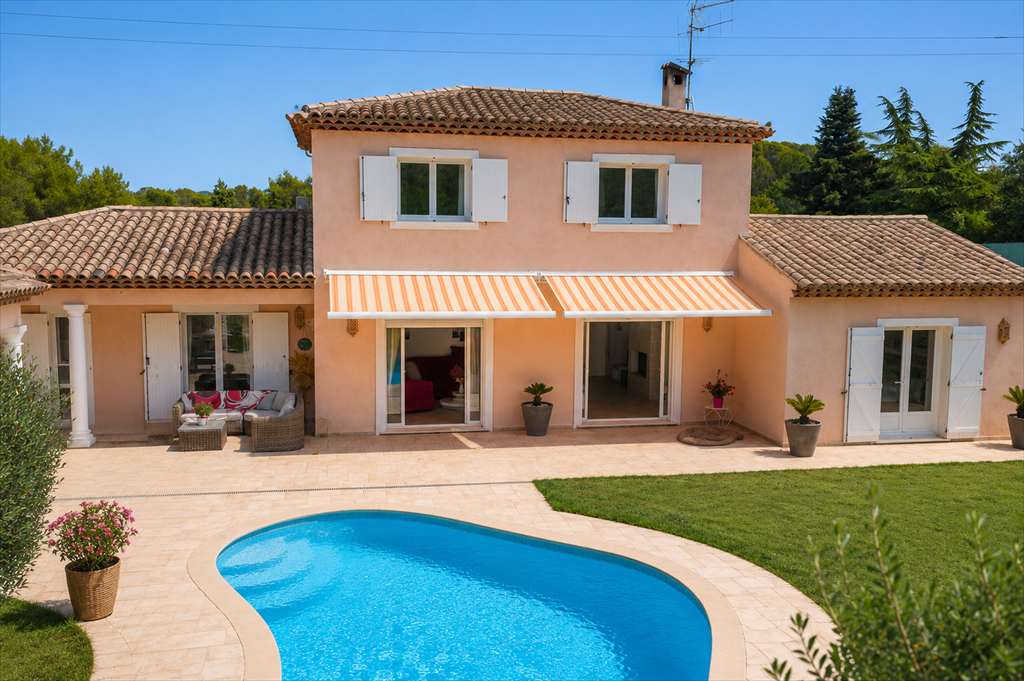 villa de luxe 8 Pièces en vente sur MOUANS SARTOUX (06370)