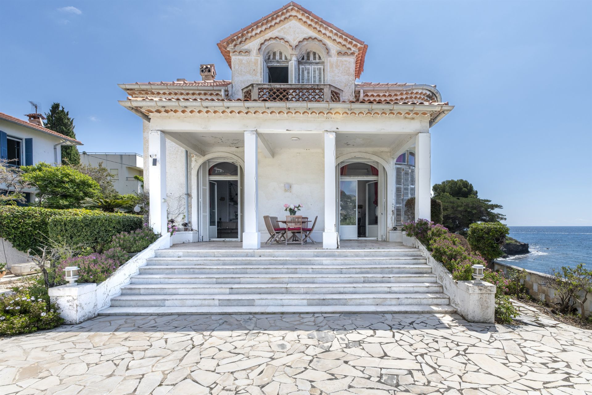 maison de maître 12 Pièces en vente sur CAP D AIL (06320)
