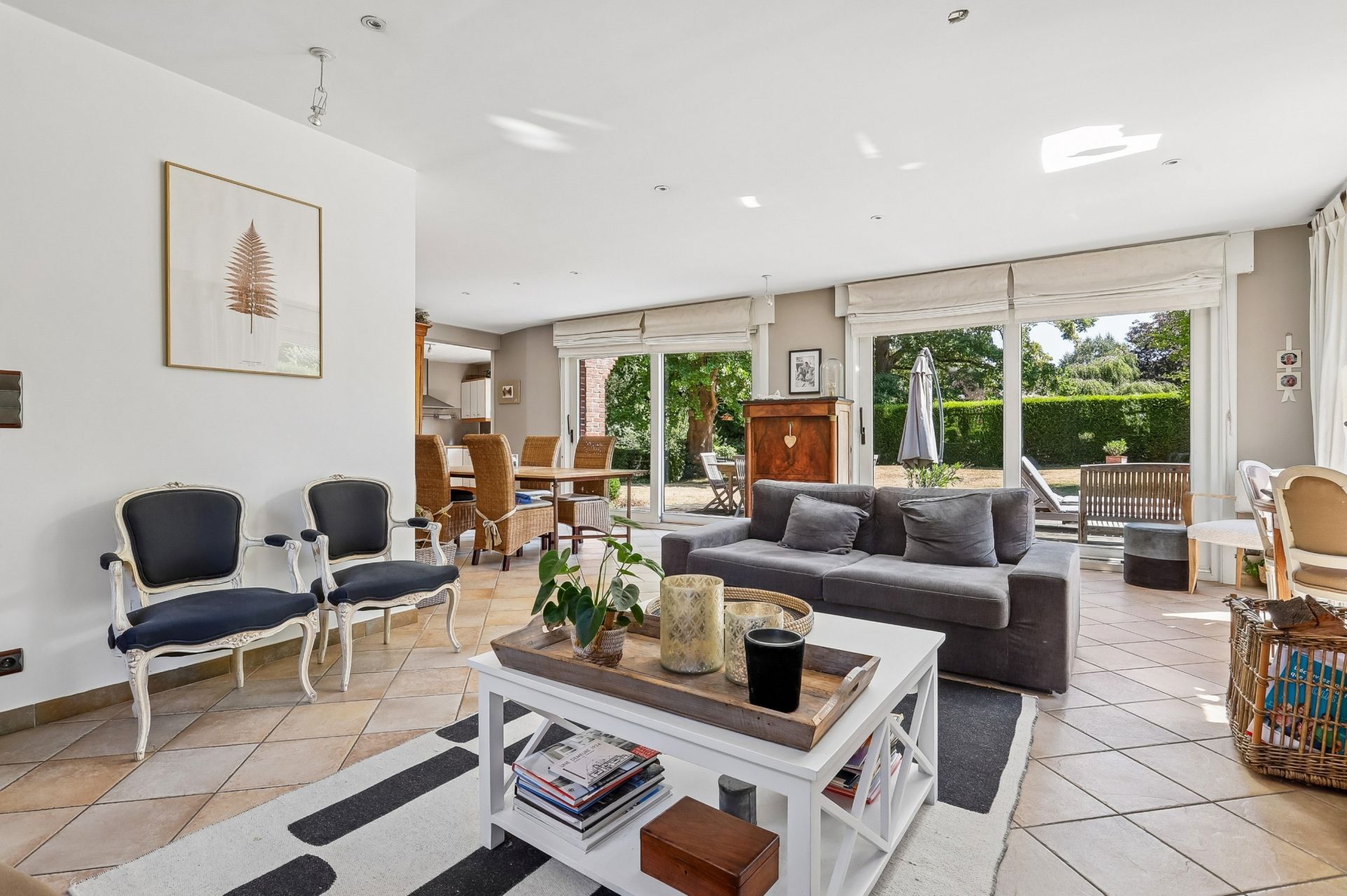 luxury house 5 Rooms for sale on CROIX (59170)