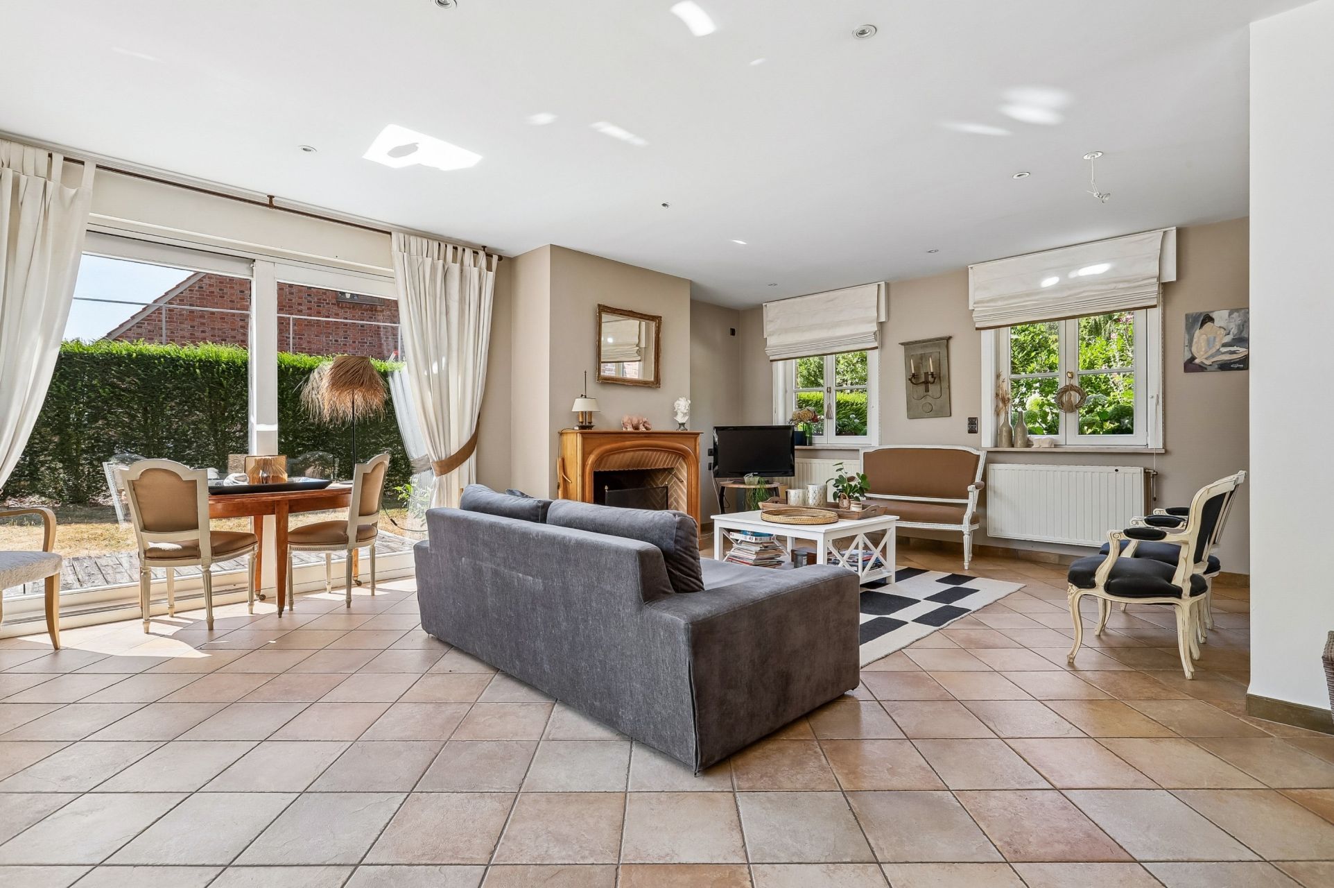 luxury house 5 Rooms for sale on CROIX (59170)