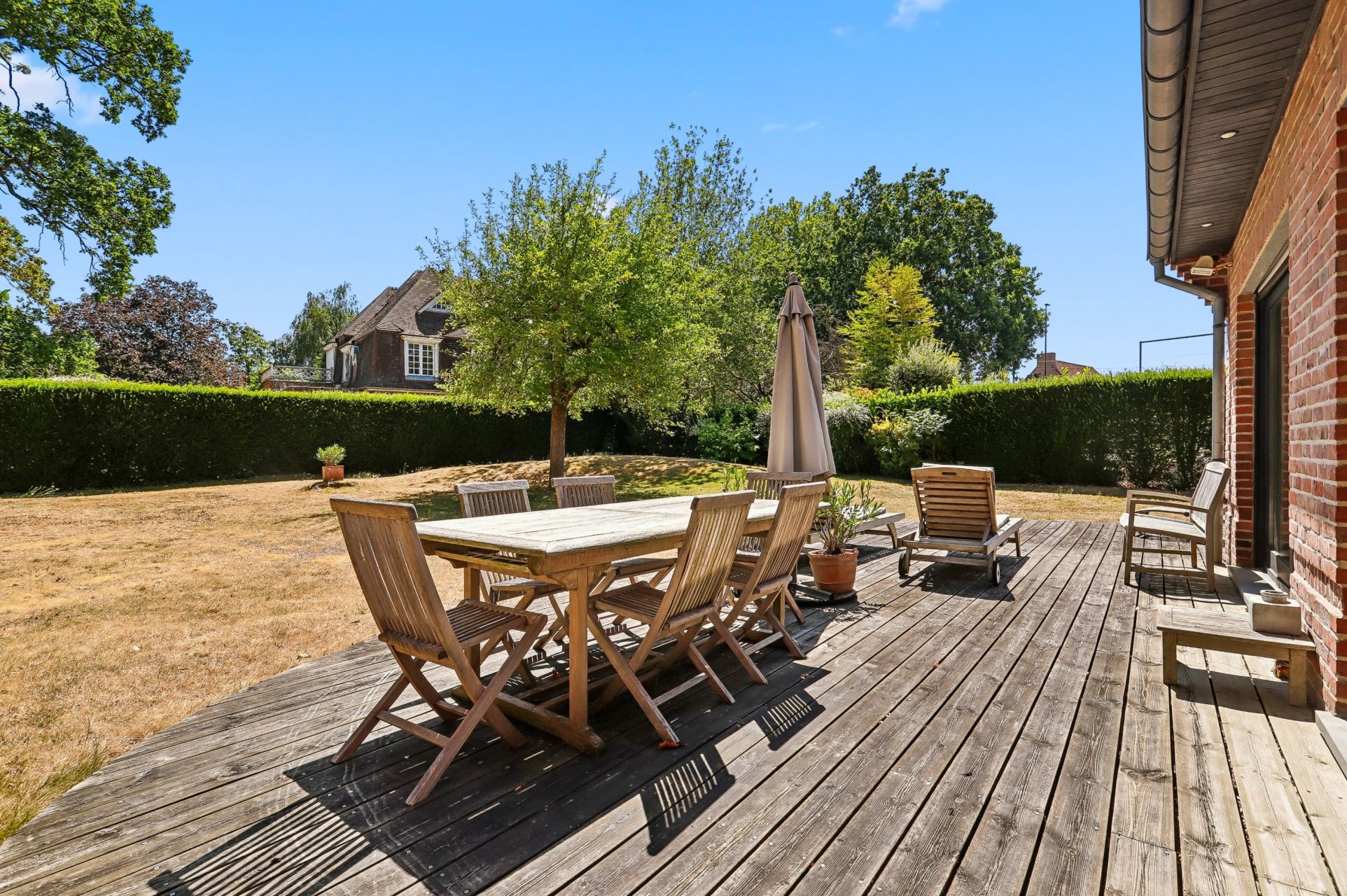 luxury house 5 Rooms for sale on CROIX (59170)