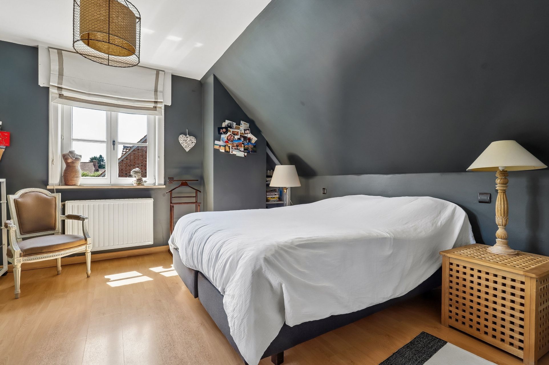 luxury house 5 Rooms for sale on CROIX (59170)