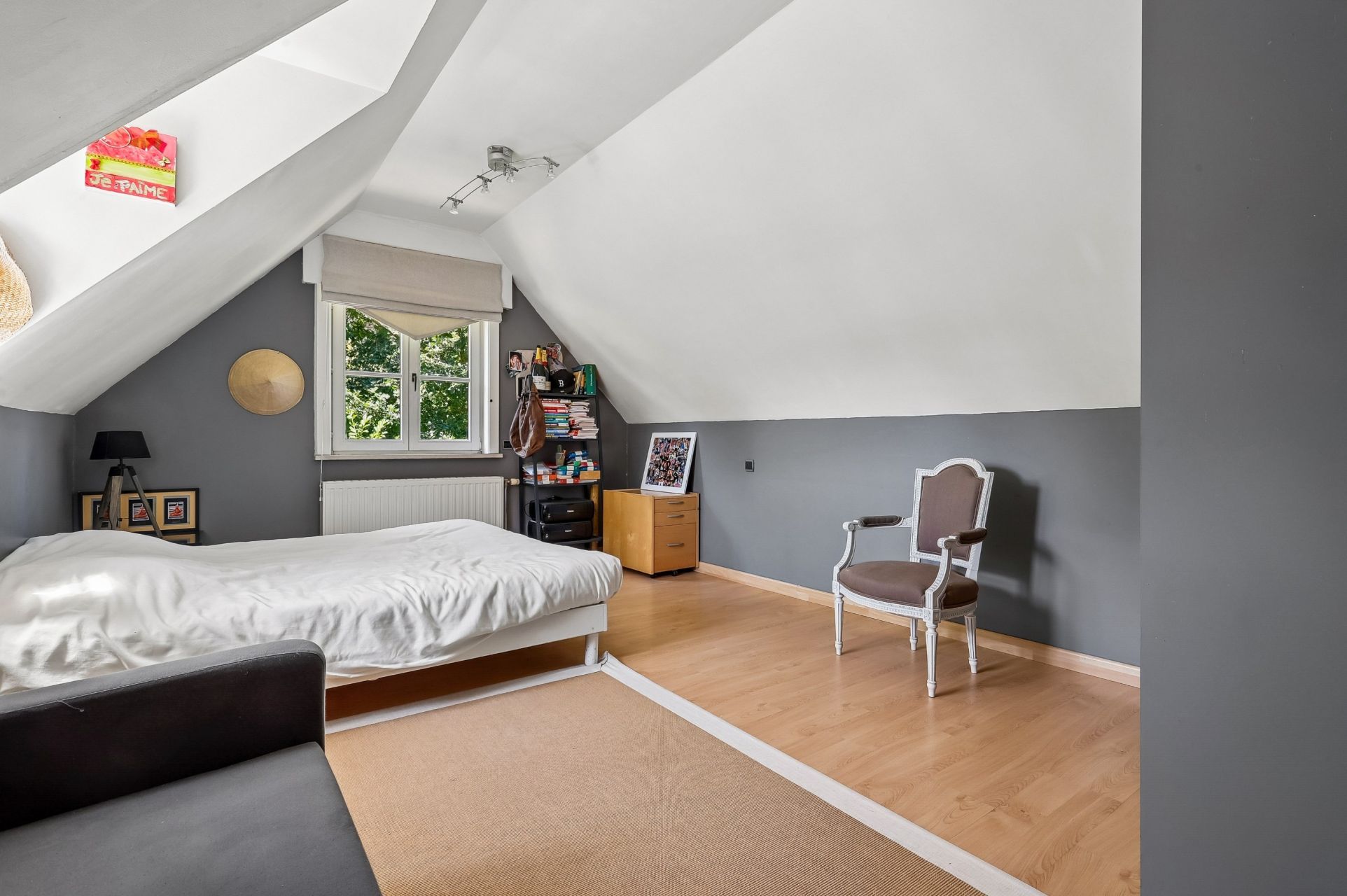 luxury house 5 Rooms for sale on CROIX (59170)