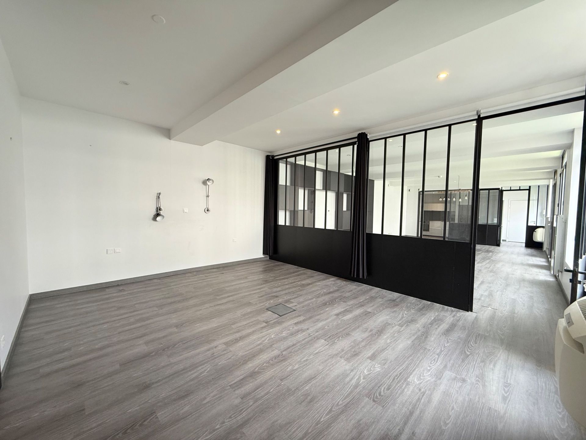 luxury apartment 2 Rooms for sale on LILLE (59800)