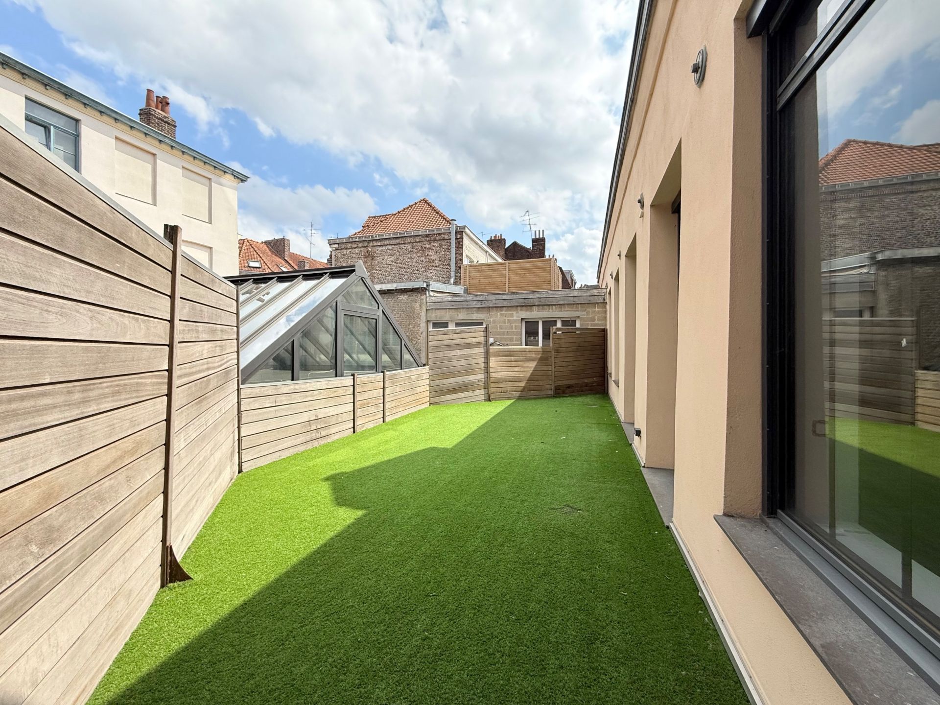 luxury apartment 2 Rooms for sale on LILLE (59800)