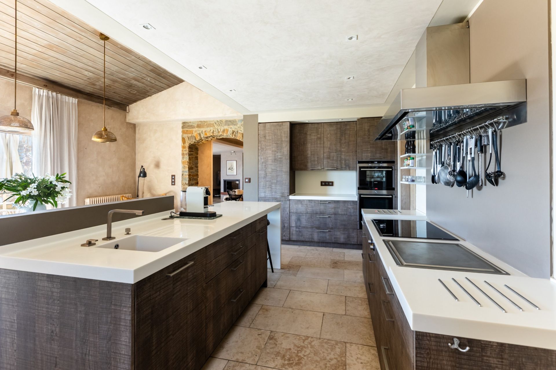 luxury house 10 Rooms for sale on CASTELNOU (66300)
