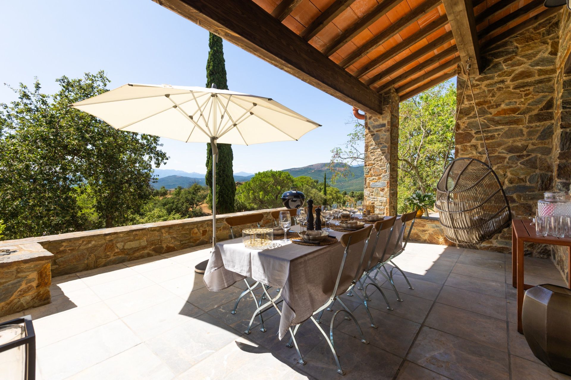 luxury house 10 Rooms for sale on CASTELNOU (66300)