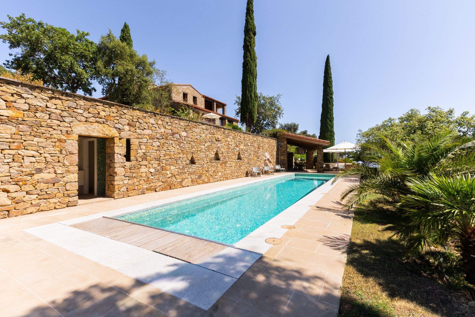 luxury house 10 Rooms for sale on CASTELNOU (66300)