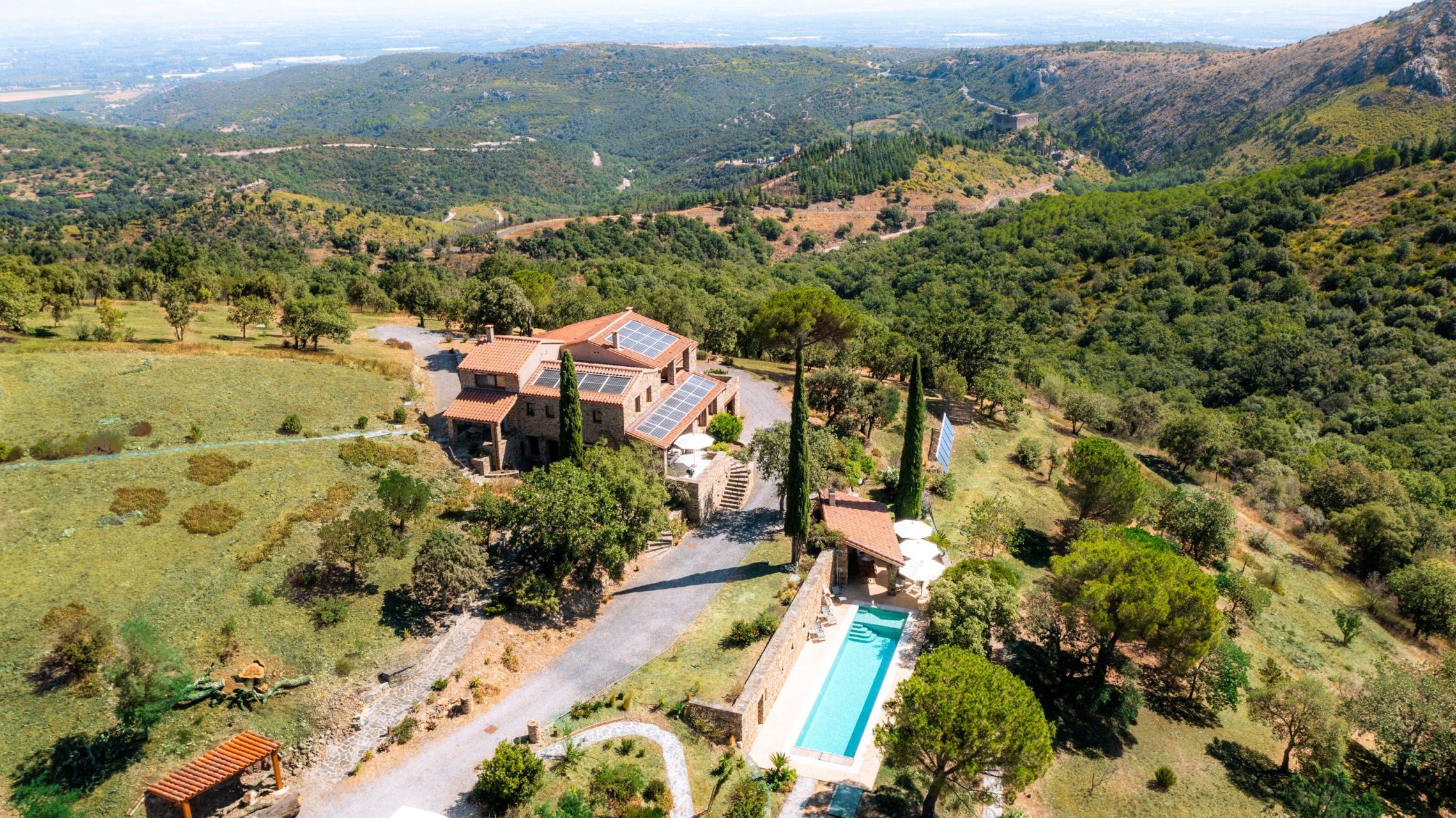 maison de luxe 10 Pièces en vente sur CASTELNOU (66300)